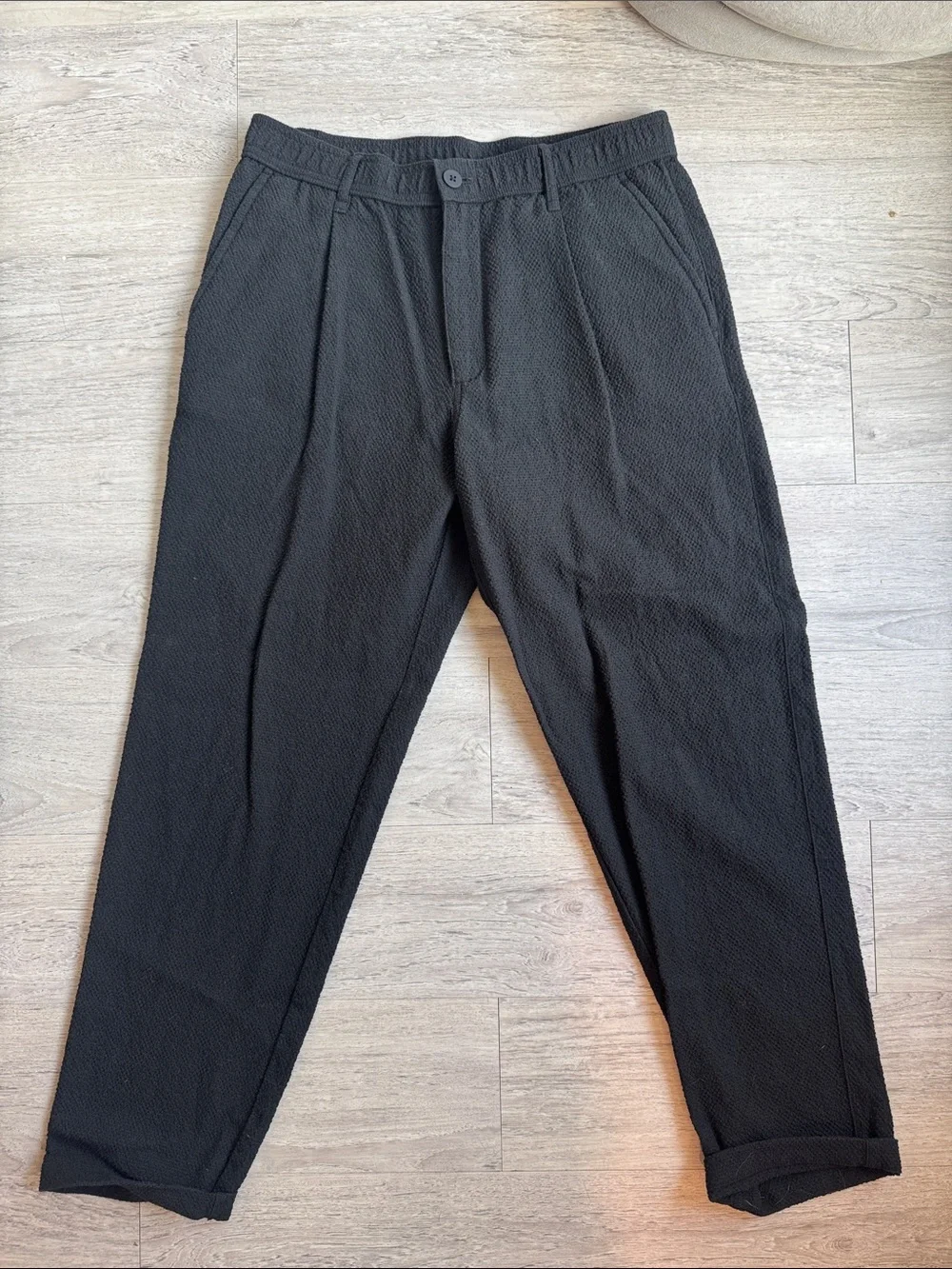 Zara Black Pleated Casual Chinos - Tapered Fit